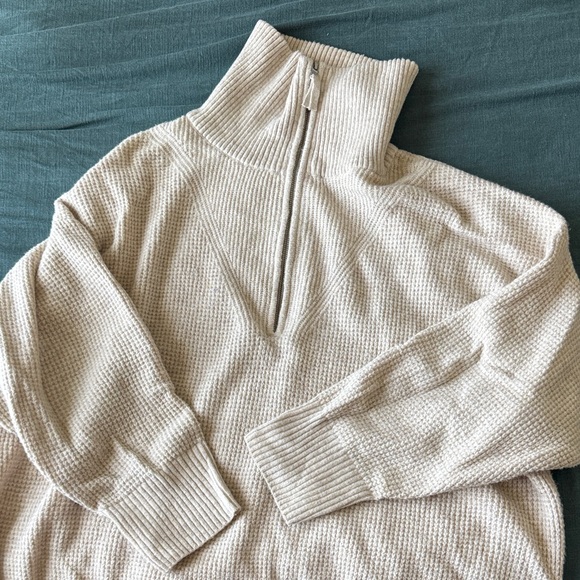 Aerie Women's Tan V-Neck Sweater - Picture 3 of 4